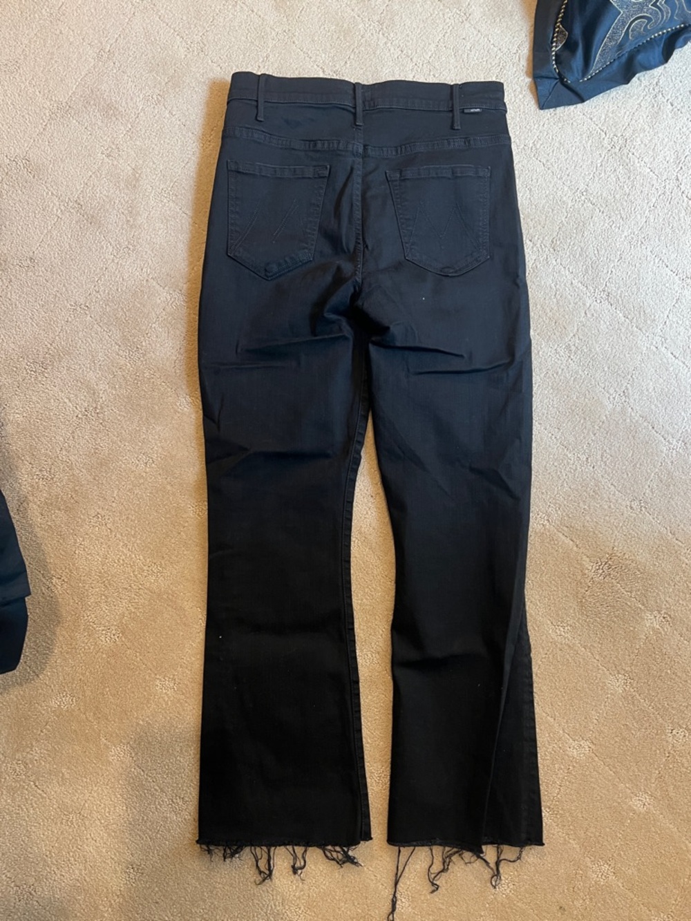 MOTHER Hustler Ankle Fray Jeans in Black